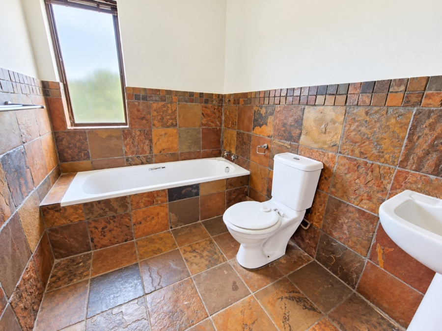 3 Bedroom Property for Sale in Woodland Hills Wildlife Estate Free State